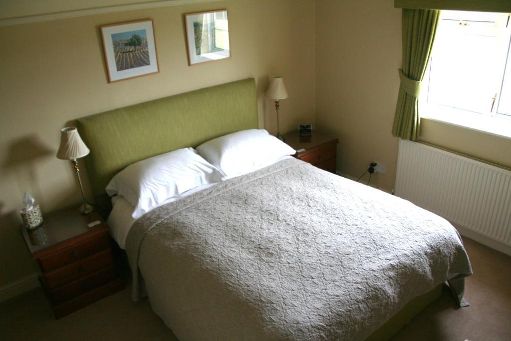 Hazel Court Guest House Нюпорт Екстериор снимка